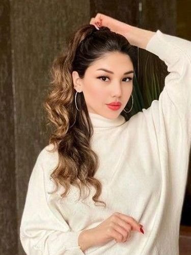 Female Escorts Near Vivanta By Taj Hotel